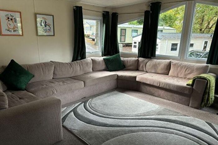 2 Bedroom Bungalow To Rent In The Ridge West, St. Leonards-On-Sea, TN37