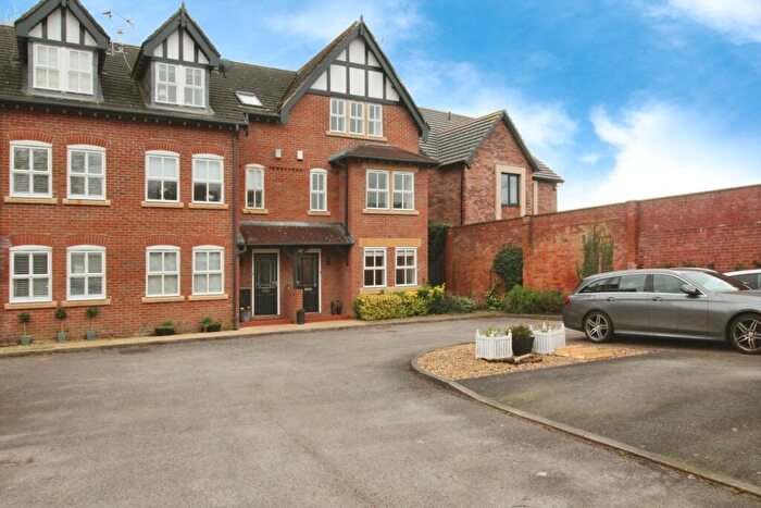 4 Bedroom End Of Terrace House To Rent In Hawthorn Square, Hawthorn Street, Wilmslow, Cheshire, SK9