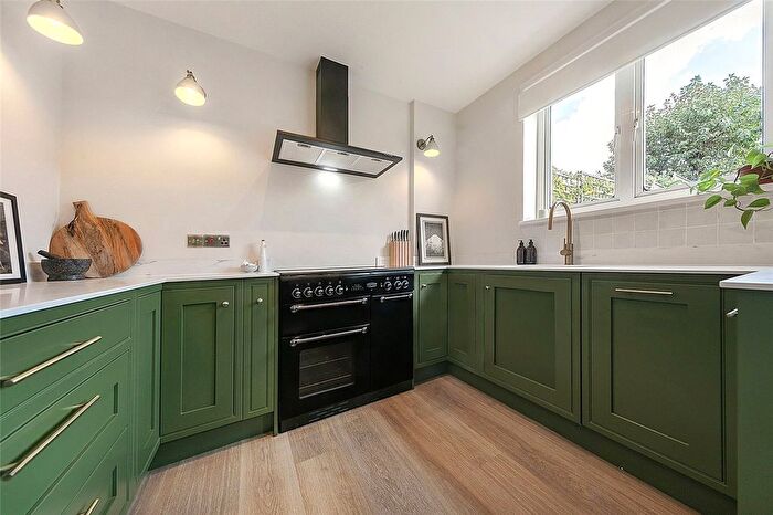 2 Bedroom End Of Terrace House To Rent In Gibbs Avenue, London, SE19