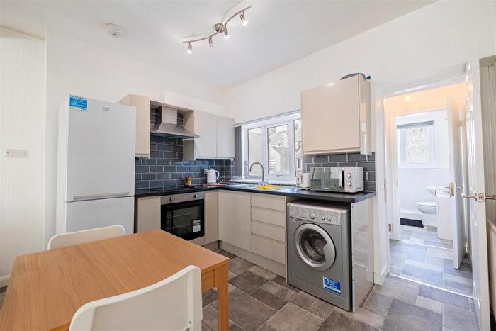 2 Bedroom Private Halls To Rent In Prospect Street, Lancaster, LA1