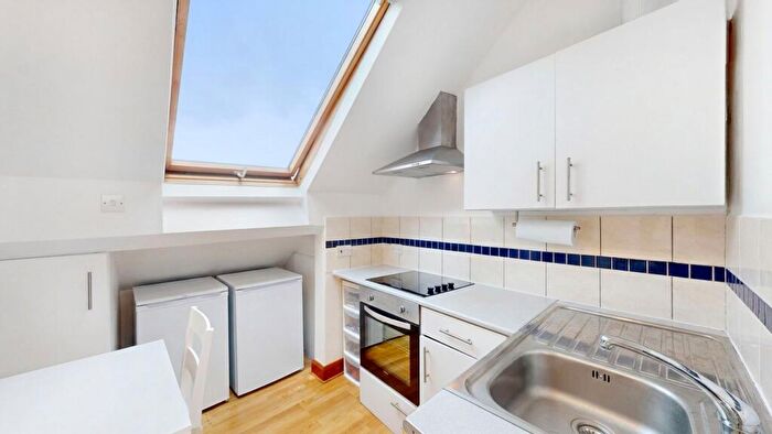 Studio To Rent In Burnley Road, London, NW10