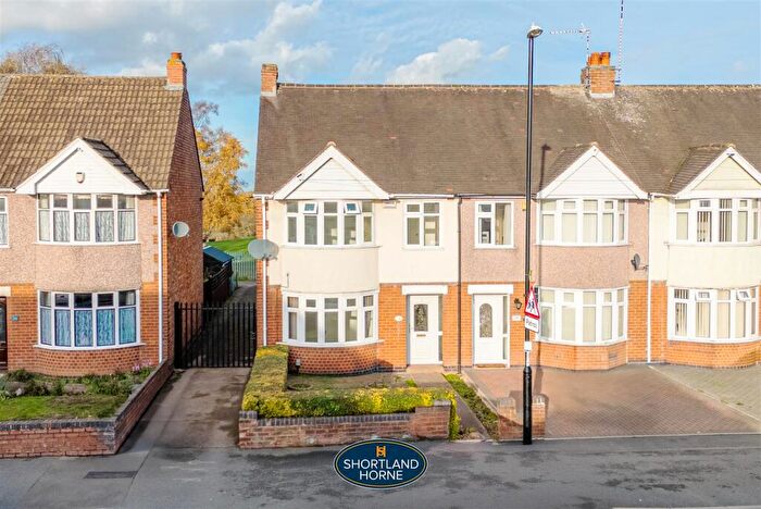 3 Bedroom End Of Terrace House To Rent In Wyken Croft, Coventry, CV2