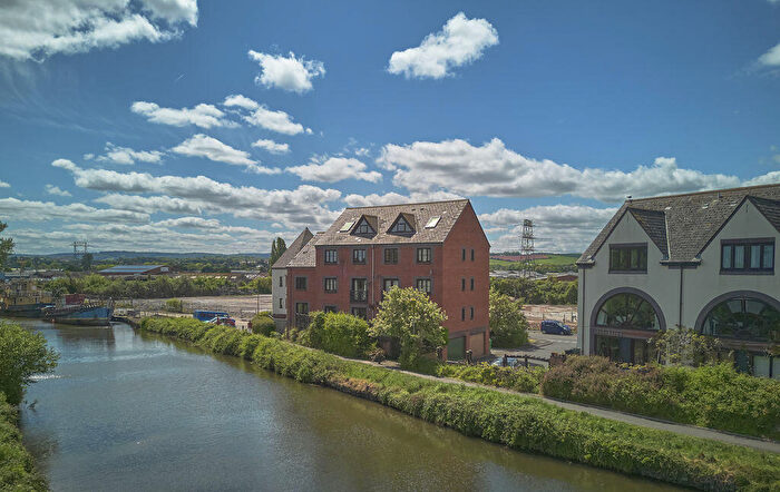 2 Bedroom Flat For Sale In River Meadows, Water Lane, Exeter, EX2