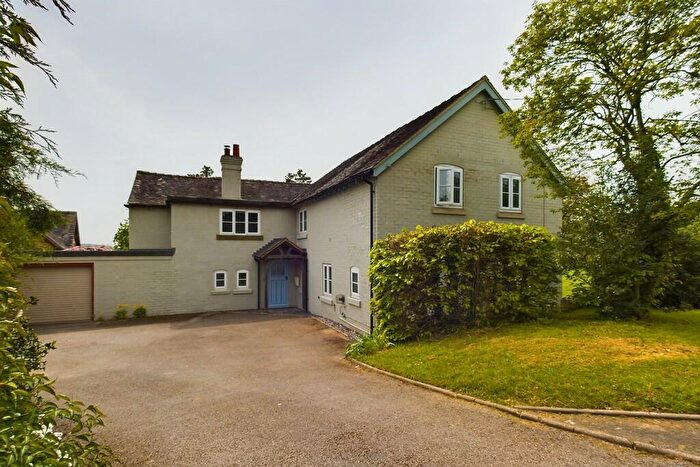 6 Bedroom Detached House For Sale In Taylors Lane, Stubwood, ST14