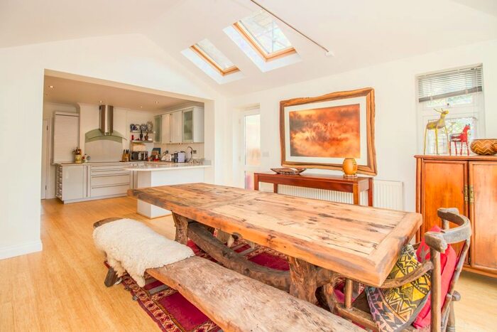 5 Bedroom Flat To Rent In Blenheim Drive, Oxford, OX2