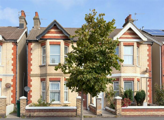 2 Bedroom Flat To Rent In Portland Road, Hove, East Sussex, BN3