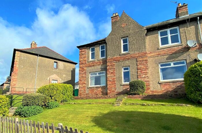 3 Bedroom Flat To Rent In Beatty Place, Dunfermline, KY12