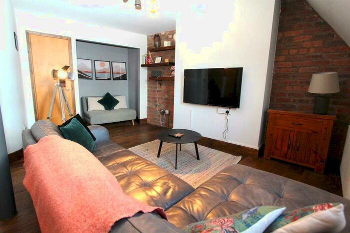 2 Bedroom Duplex To Rent In Bridge End, Leeds, LS1