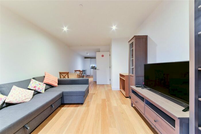 1 Bedroom Flat To Rent In Love Lane, Woolwich Arsenal, London, SE18