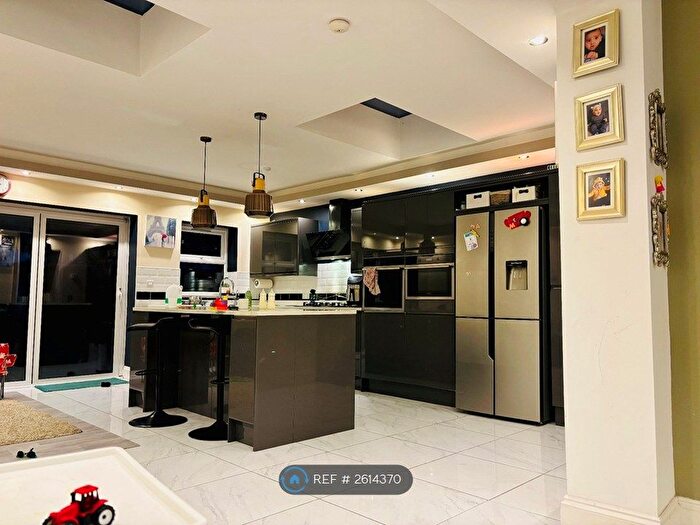 4 Bedroom Terraced House To Rent In Malvern Drive, Ilford, IG3