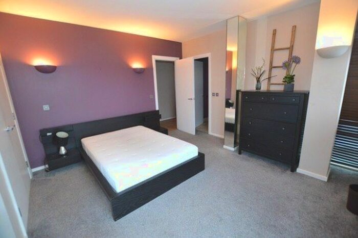 2 Bedroom Flat To Rent In West Point, Leeds, LS1