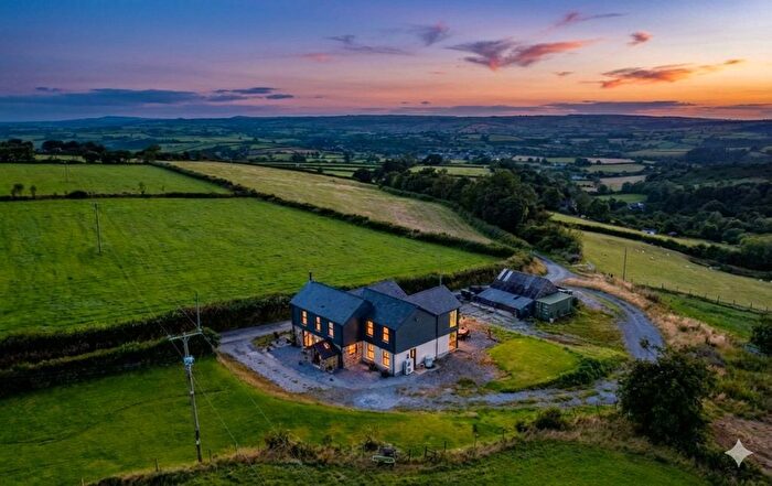 4 Bedroom Detached House For Sale In Efail Y Banc, Rhydargaeau Road, Carmarthen, SA32