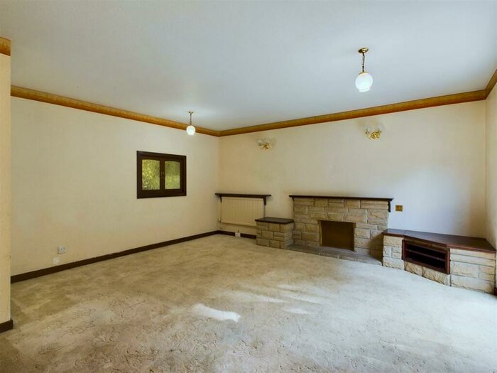 3 Bedroom End Of Terrace House For Sale In Nuthatch Gardens, Bristol, BS16
