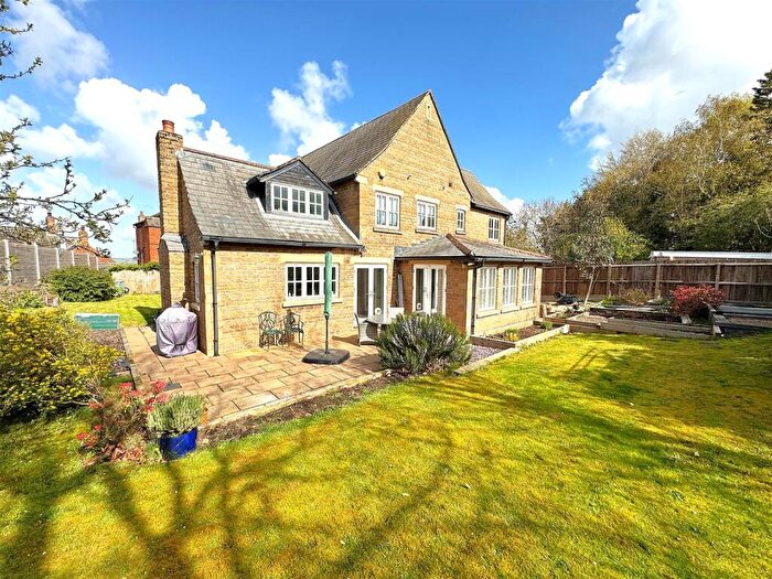 5 Bedroom Detached House For Sale In Rockingham Road, Cottingham, Market Harborough, LE16