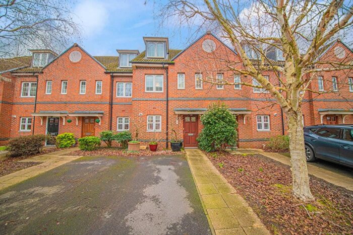 3 Bedroom Town House For Sale In Causton Gardens, Eastleigh, SO50