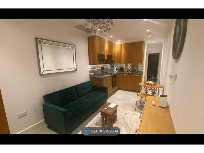 1 Bedroom Flat To Rent In Ashbourne Road, London, W5