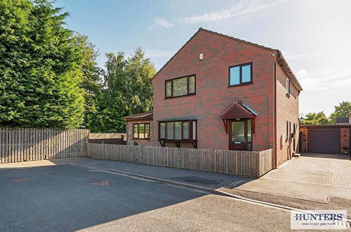 4 Bedroom Detached House For Sale In The Shrubberies, Cliffe, Selby, YO8