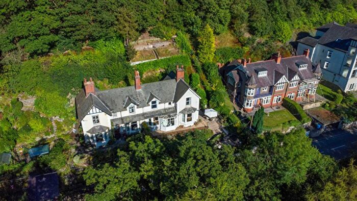 3 Bedroom Semi-Detached House For Sale In Abbey Road, Llangollen, LL20