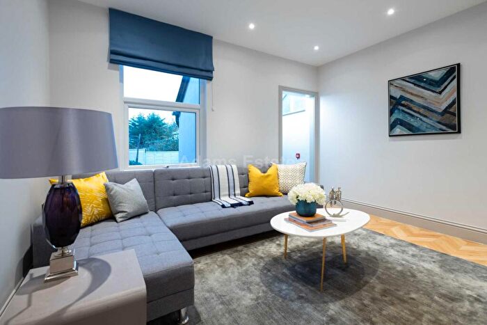 6 Bedroom Terraced House To Rent In Kings Road, Reading, RG1