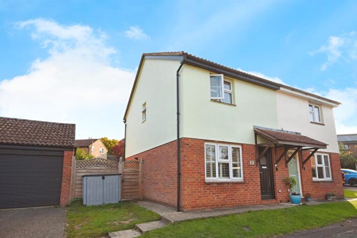 3 Bedroom Semi-Detached House For Sale In Shrublands, Saffron Walden, CB10