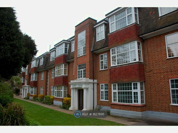 4 Bedroom Flat To Rent In Surrey Road, Bournemouth, BH4