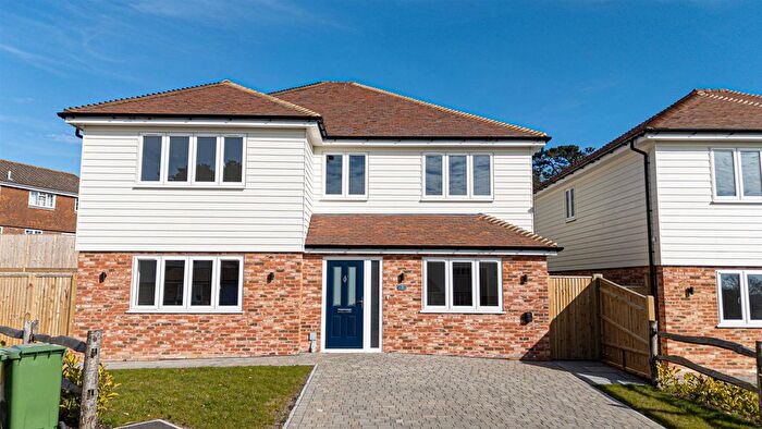 5 Bedroom Detached House For Sale In Hollington Park Road, St Leonards-On-Sea, TN38
