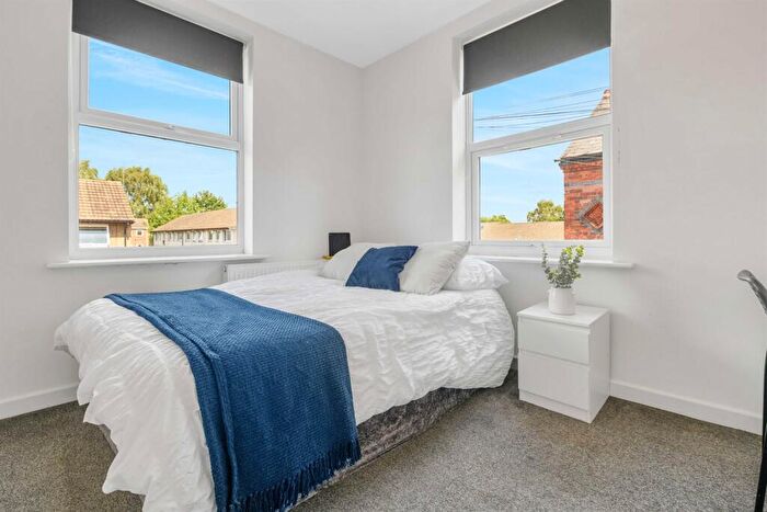 3 Bedroom Semi-Detached House To Rent In Lamartine Street, Nottingham, NG3