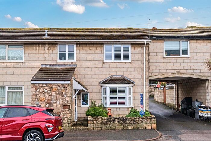 3 Bedroom Terraced House For Sale In Chiswell, Portland, DT5