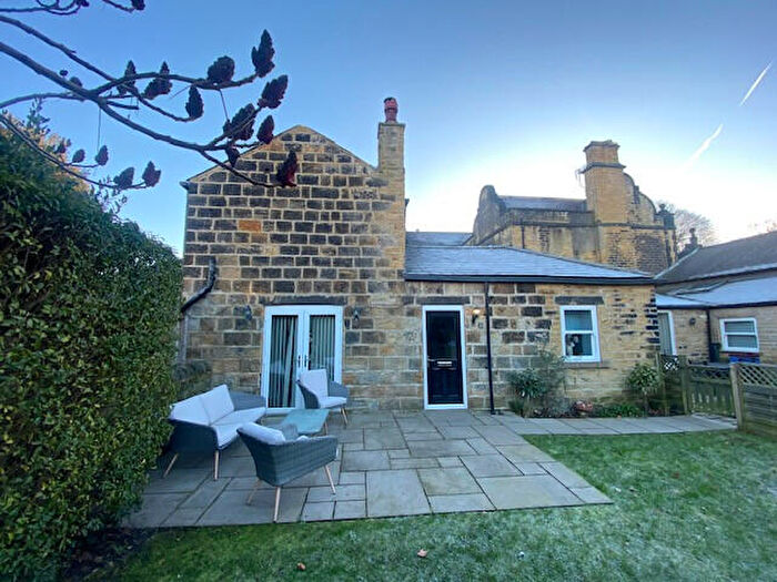 2 Bedroom Detached House To Rent In Monk Bridge Road, Leeds, West Yorkshire, LS6