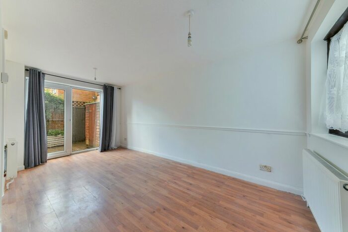 1 Bedroom End Of Terrace House To Rent In Church Place, Mitcham, CR4