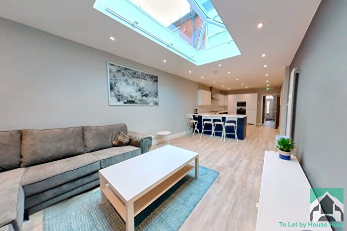 7 Bedroom Terraced House To Rent In Heeley Road, Birmingham, B29