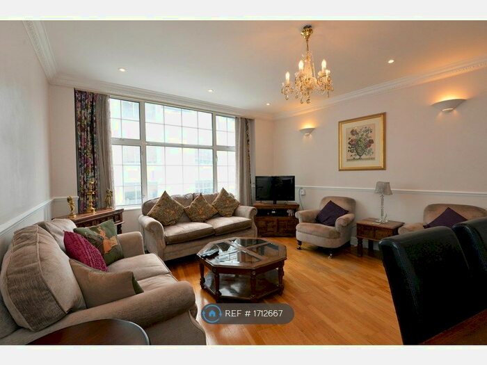 2 Bedroom Flat To Rent In London, London, W1T