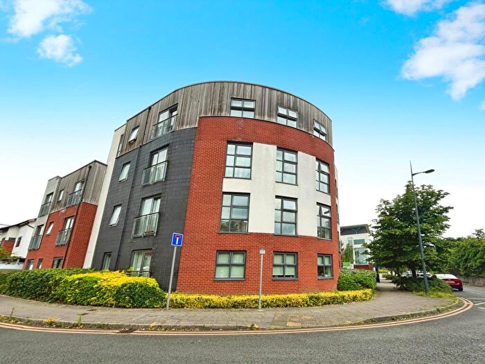 2 Bedroom Flat To Rent In Clearwater Drive, Manchester, M20