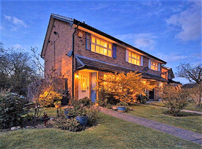 2 Bedroom End Of Terrace House For Sale In Parsons Walk, Holmer Green, High Wycombe, Buckinghamshire, HP15