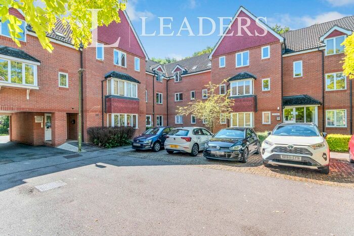 1 Bedroom Flat To Rent In Redoubt Close, Hitchin, SG4