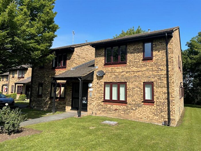 Studio To Rent In York Rise, Orpington, BR6