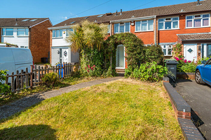 3 Bedroom Terraced House For Sale In Flavells Lane, Lower Gornal, Dudley, DY3