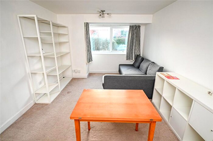 1 Bedroom Apartment For Sale In Coppice Road, Moseley, Birmingham, B13