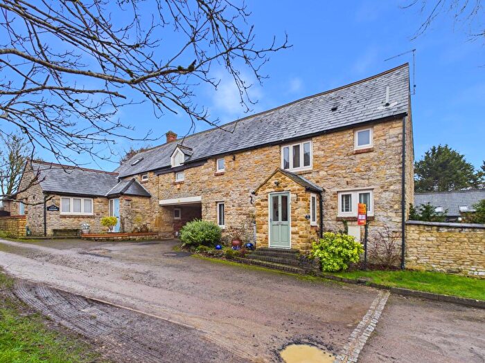 3 Bedroom Barn Conversion For Sale In High Street North, Tiffield, NN12