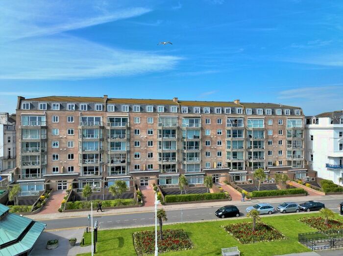 3 Bedroom Flat For Sale In Carlton Leas, The Leas, Folkestone, Kent, CT20