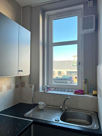 2 Bedroom Flat To Rent In Annfield, Edinburgh, EH6