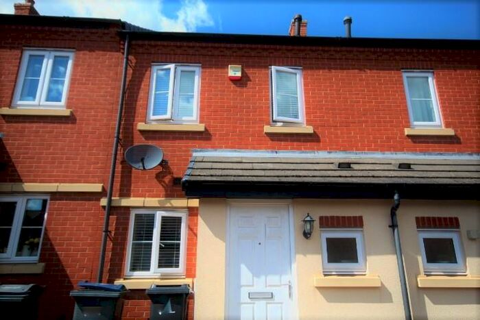 2 Bedroom Terraced House To Rent In Nightingale Close, Edgbaston, Birmingham, B15