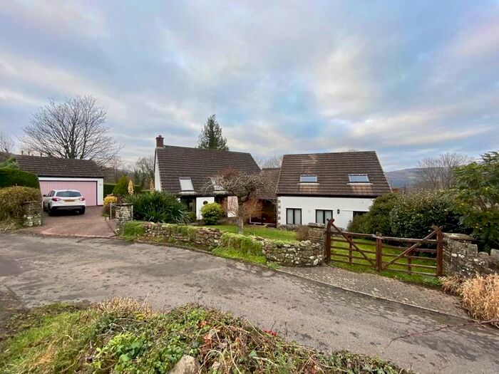 3 Bedroom Detached House For Sale In The Nookfield, Govilon, Abergavenny NP7