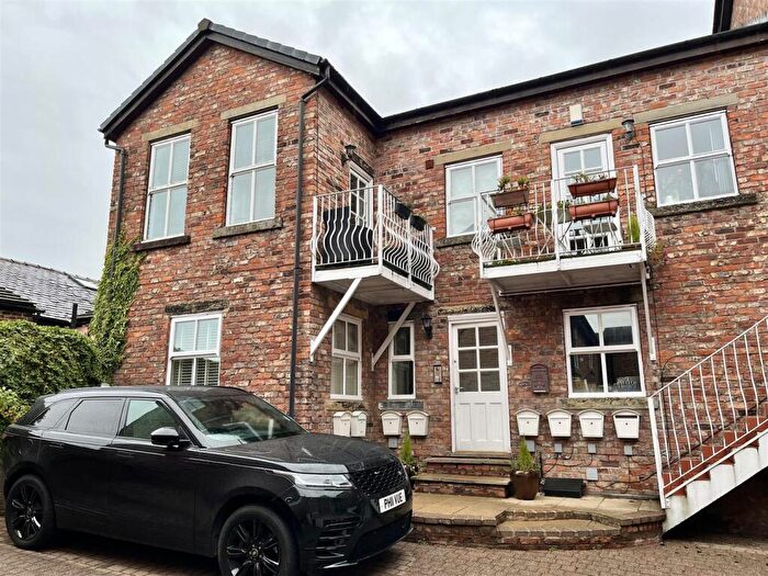 2 Bedroom Flat For Sale In The Old Tannery, Gee Cross, SK14