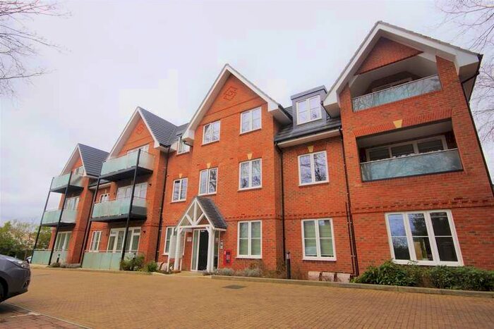 3 Bedroom Flat To Rent In Orchid House, 23 Carew Road, Northwood, HA6