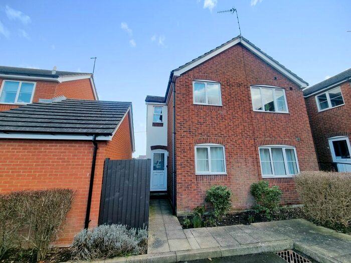 2 Bedroom Flat To Rent In Barnes Close, Kibworth, Leicester, LE8