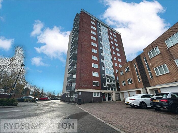 2 Bedroom Flat For Sale In Lakeside Rise, Blackley, Manchester, M9