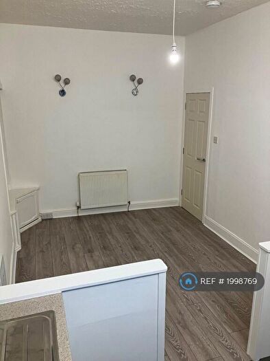 2 Bedroom Flat To Rent In Somerville Street, Burntisland, KY3