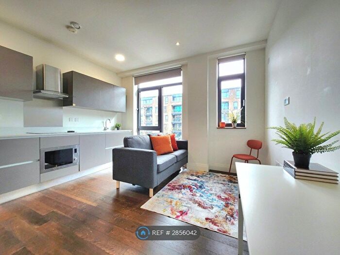 Studio To Rent In Jessop Court, Uxbridge, UB8