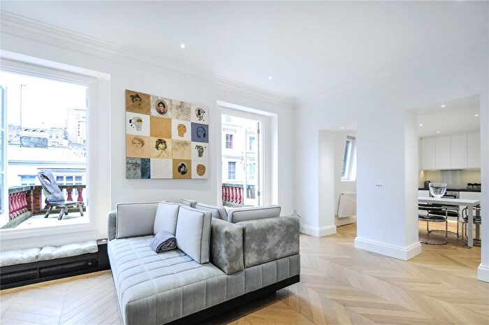 1 Bedroom Flat To Rent In Courtfield Road, South Kensington, SW7